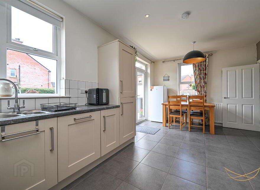 18 Readers Way, Ballyclare, BT39 9BF