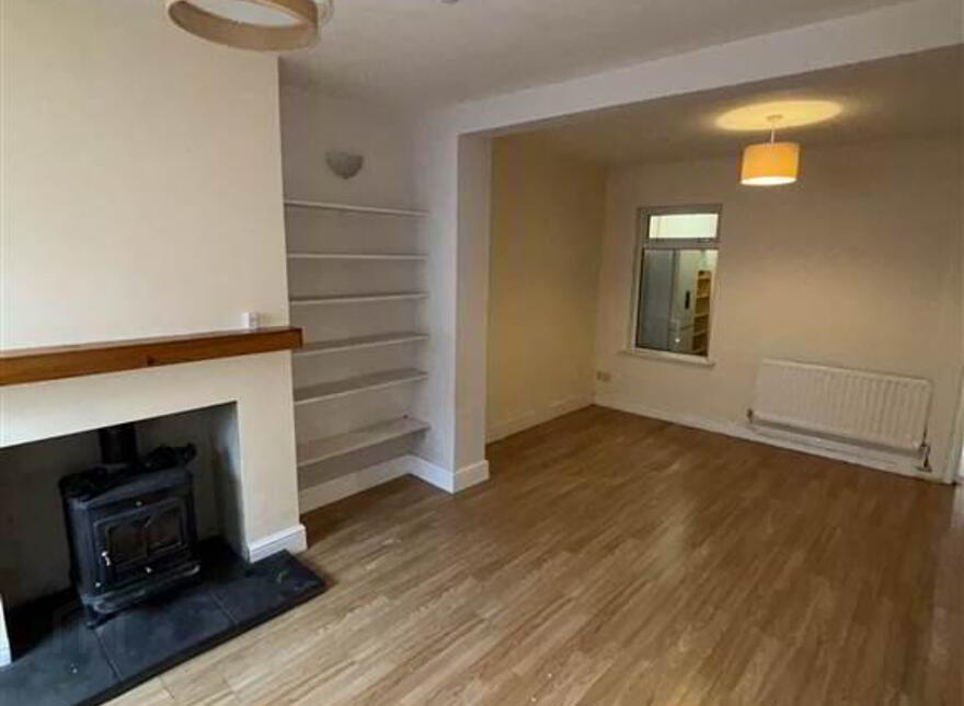 8 Hill Street, Dunmurry, Belfast, BT17 0AD