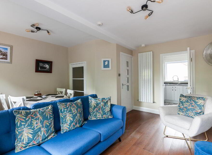 4 Chichester Gardens, Belfast, BT15 5FS