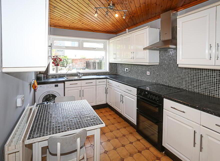 60 Downshire Road, Holywood, BT18 9LX