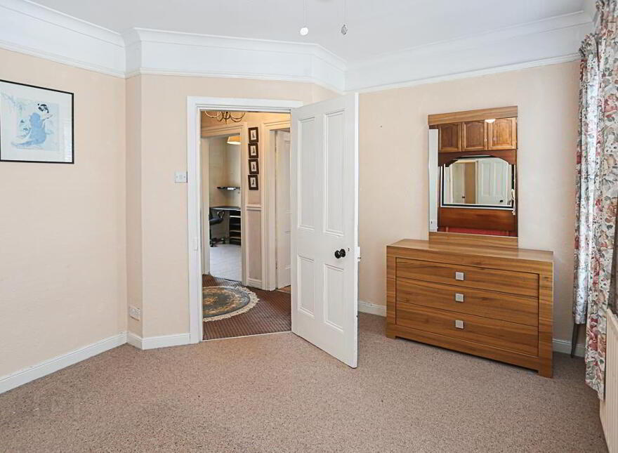 60 Downshire Road, Holywood, BT18 9LX