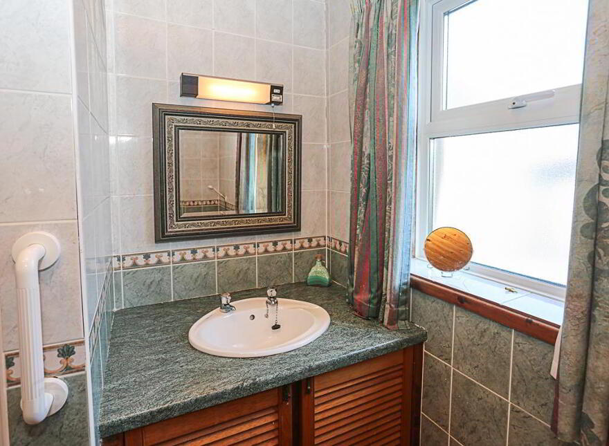 60 Downshire Road, Holywood, BT18 9LX