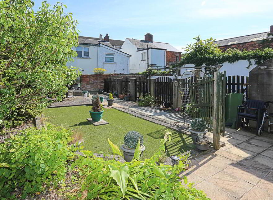 60 Downshire Road, Holywood, BT18 9LX