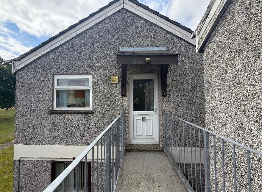 4 Beechgrove Flats, Antrim, BT41 2BP