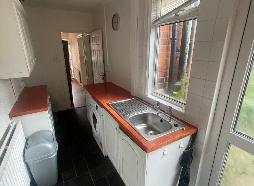 28 Brandon Parade, Belfast, BT4 1JH