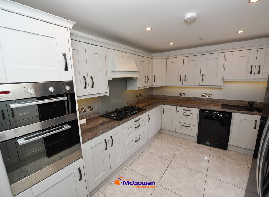4 Woodview Terrace, Main Street, Stranorlar, F93N6E4