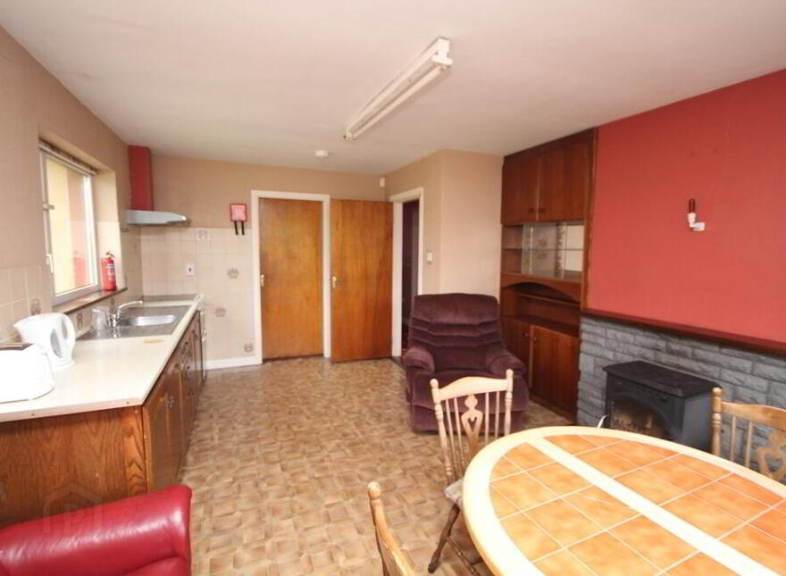 Belrose Upper, Enniskeane, P47YW52