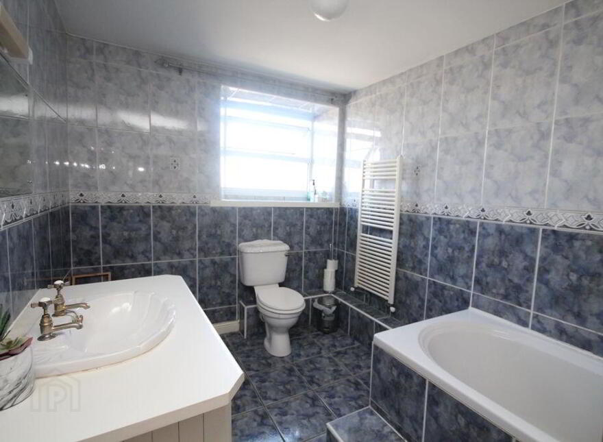 28 South Main Street, Bandon, P72D239