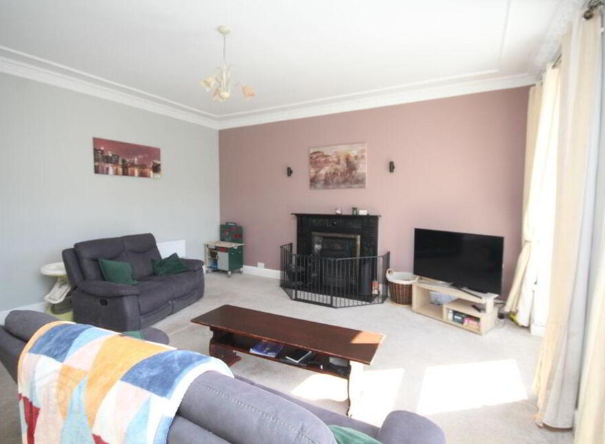 28 South Main Street, Bandon, P72D239