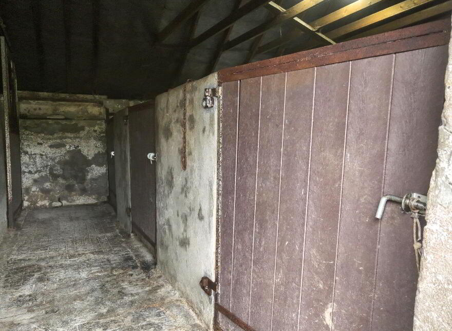 Lyraneag, Rockchapel, P51VW28