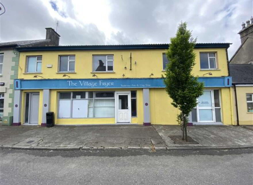 Main Street, Emly, E34V186