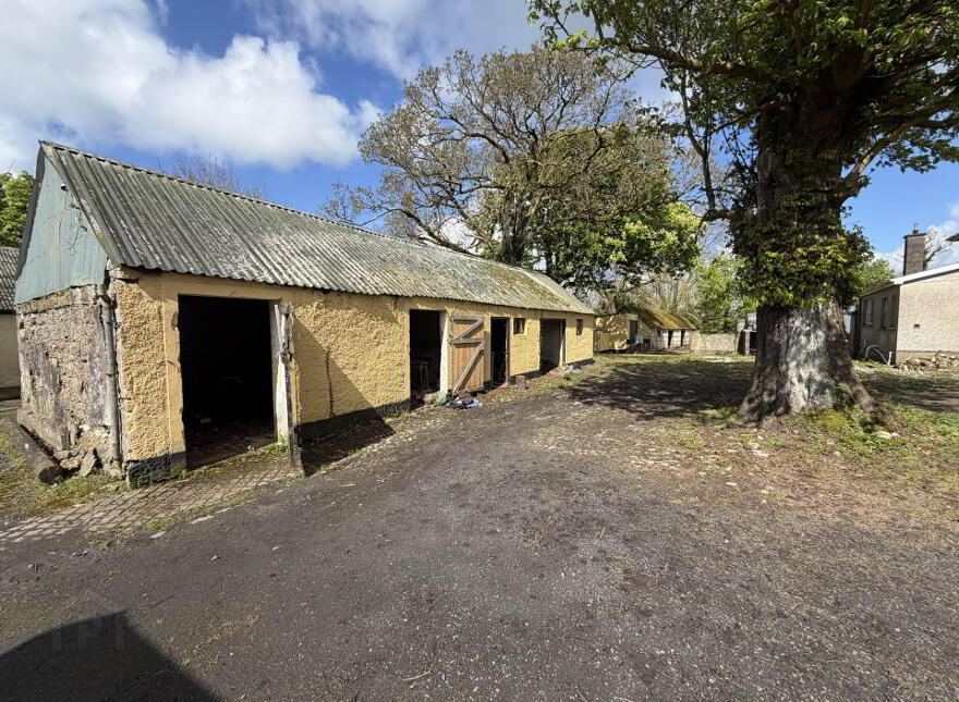 Elton, Knocklong