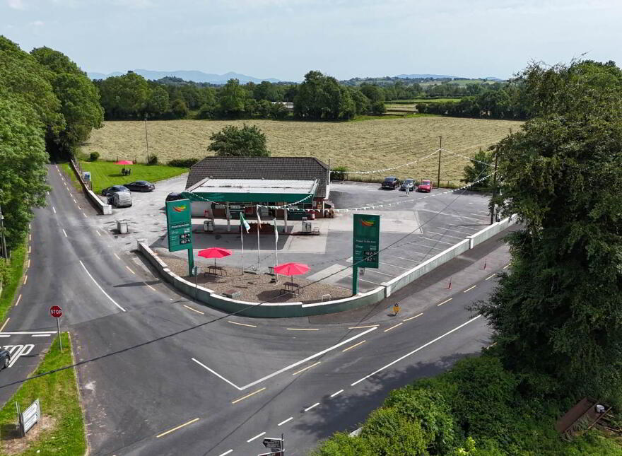 Scanlons Supermarket & Filling Station, Barrys Cross, Grange, Grange, V35HT32