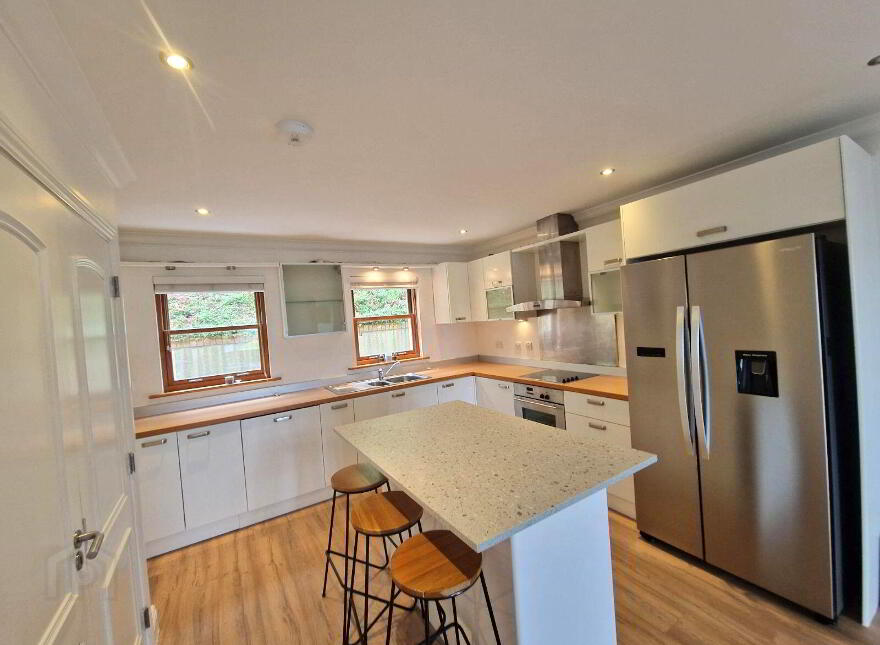 Apartment 9 Estuary Court, Rochestown, T12HR25