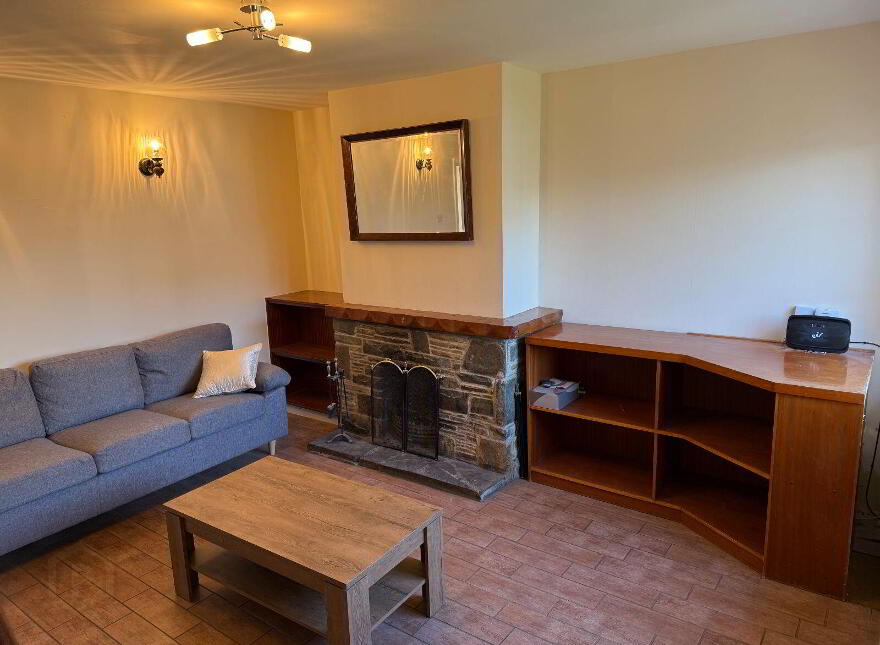 12 Manor Place, Manor Village, Tralee, V92AE3W