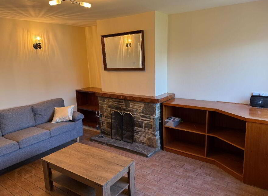 12 Manor Place, Manor Village, Tralee, V92AE3W