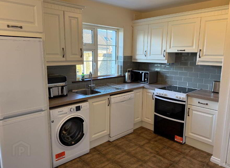 12 Manor Place, Manor Village, Tralee, V92AE3W