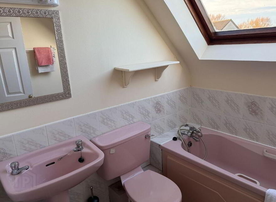 12 Manor Place, Manor Village, Tralee, V92AE3W