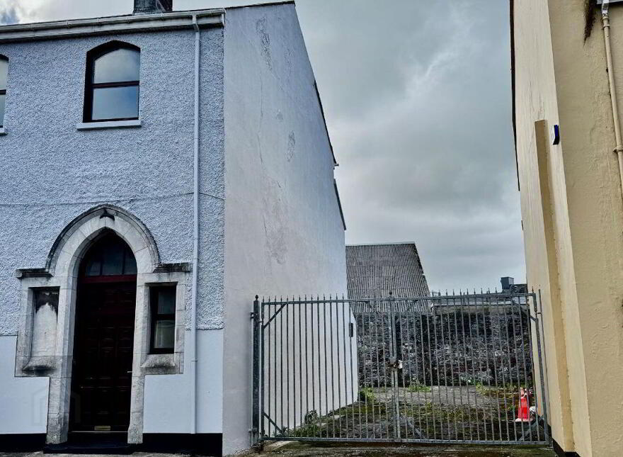 Strand Street, Tralee, V92H270