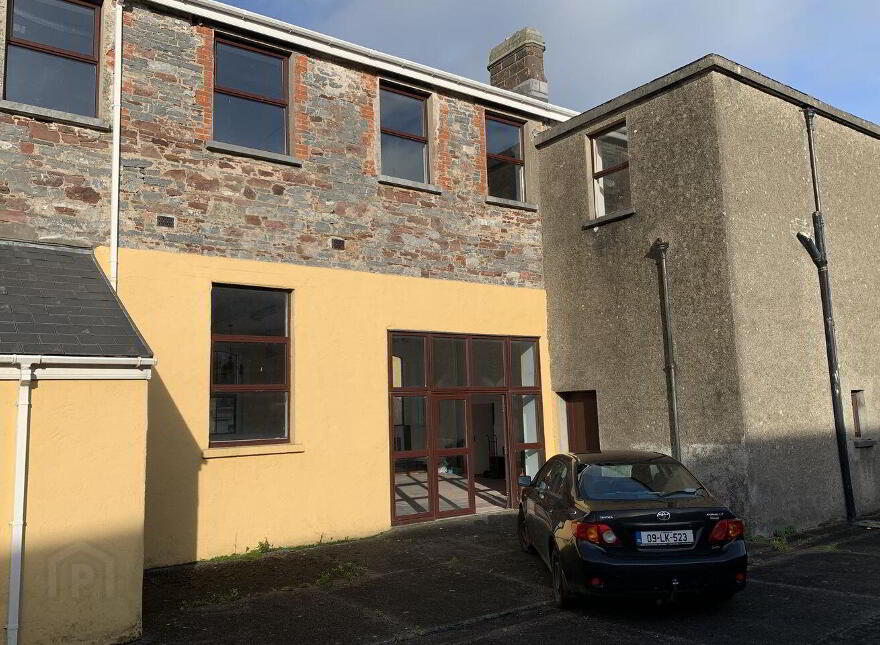Strand Street, Tralee, V92H270