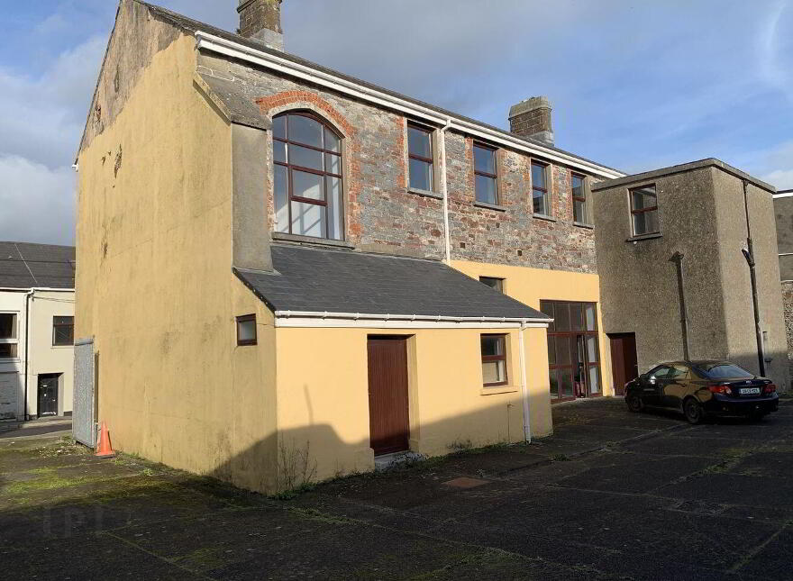 Strand Street, Tralee, V92H270