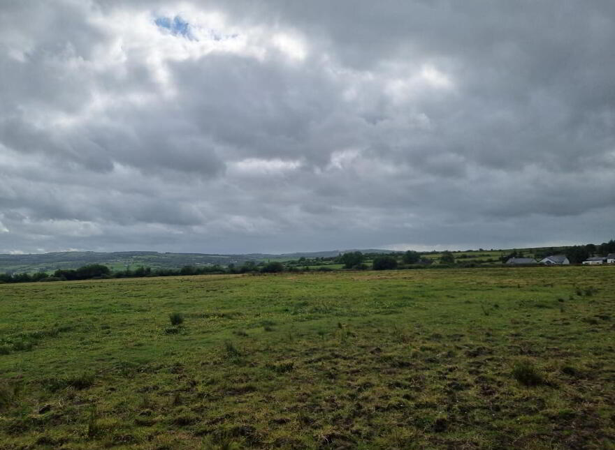Whitethorn Equestrian Centre, Knocknasnaa, Abbeyfeale, V9476C0