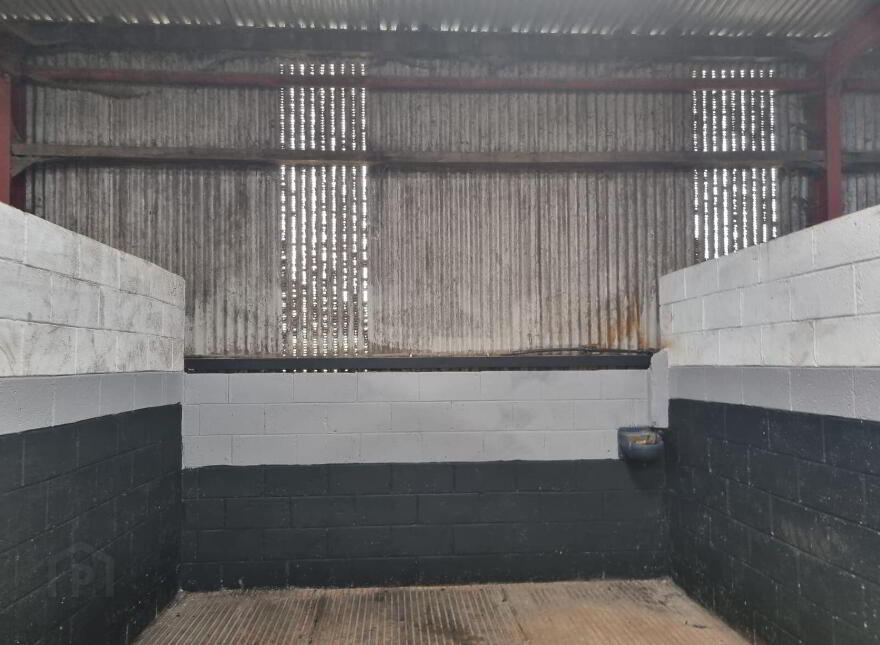 Whitethorn Equestrian Centre, Knocknasnaa, Abbeyfeale, V9476C0