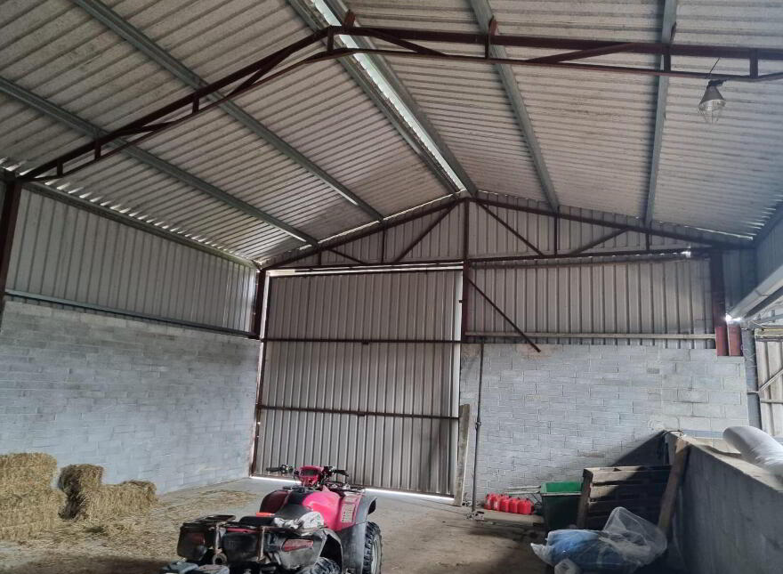 Whitethorn Equestrian Centre, Knocknasnaa, Abbeyfeale, V9476C0