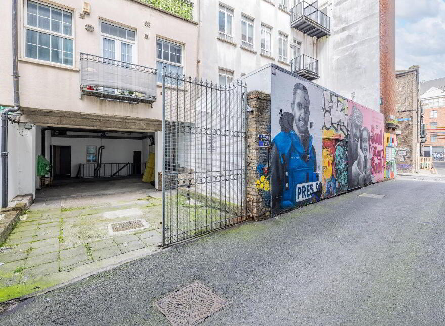 Aston Abbey, 10 Aston Quay, Temple Bar, Temple Bar, D02CH93