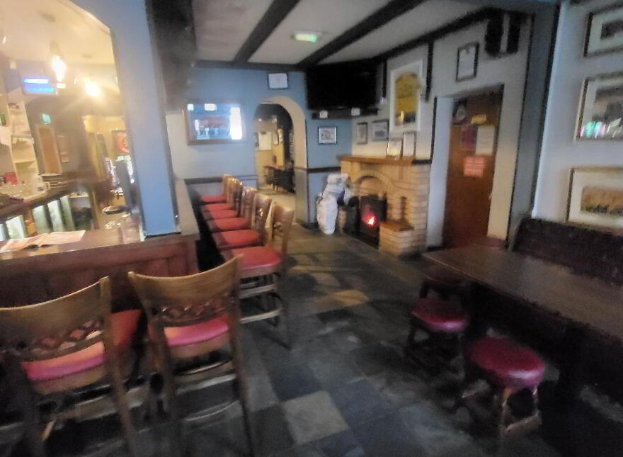The Sportsman's Inn, Elphin Street, Strokestown, F42R851