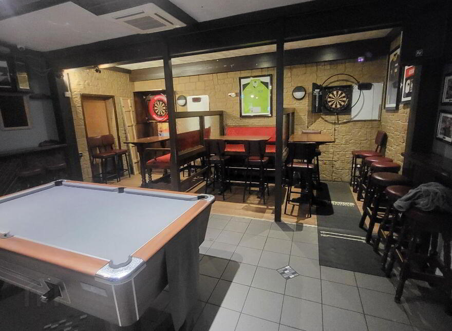 The Sportsman's Inn, Elphin Street, Strokestown, F42R851