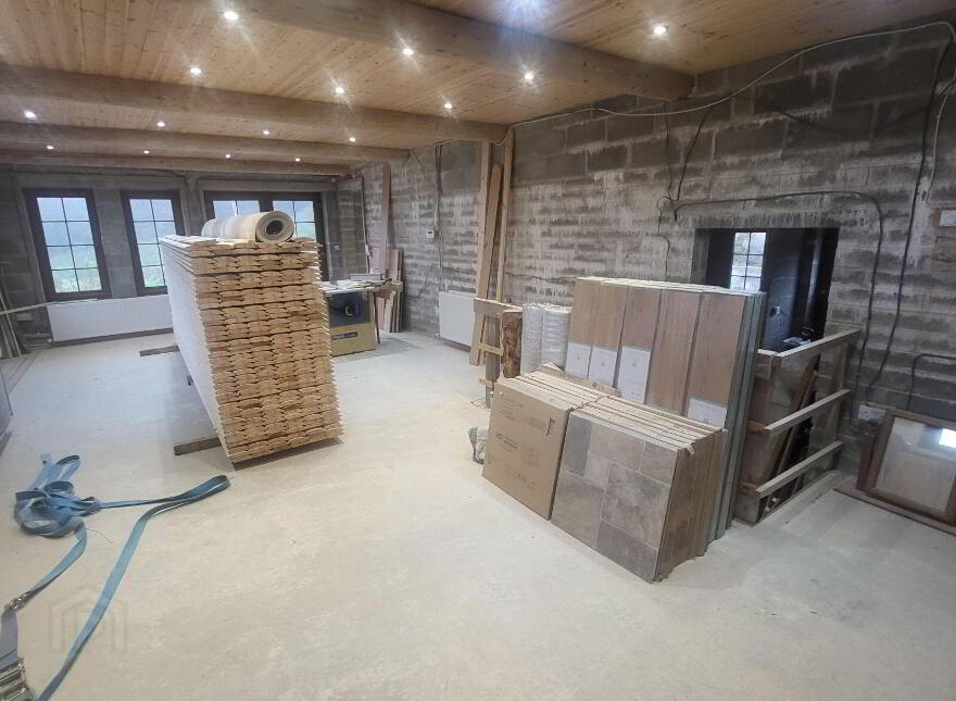 The Sportsman's Inn, Elphin Street, Strokestown, F42R851