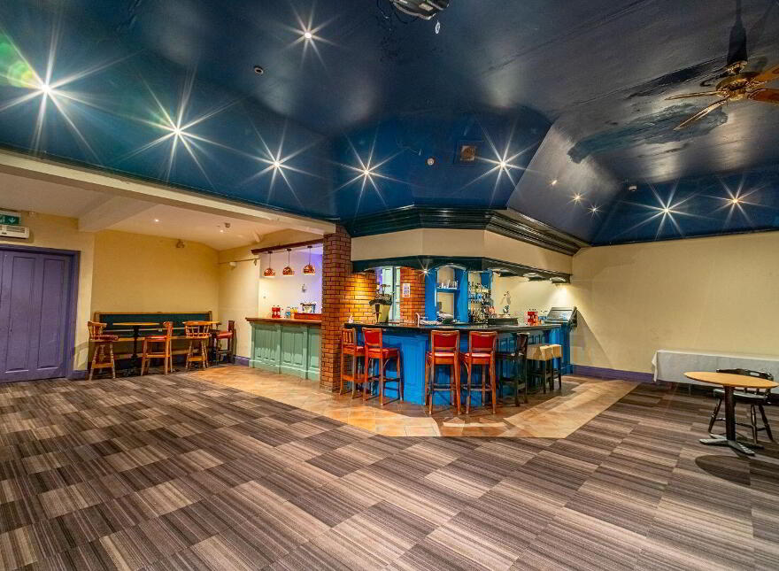 Clarkes Hotel, Nightclub And Spirit Bar, Main Street Upper, Mohill, N41W6R6
