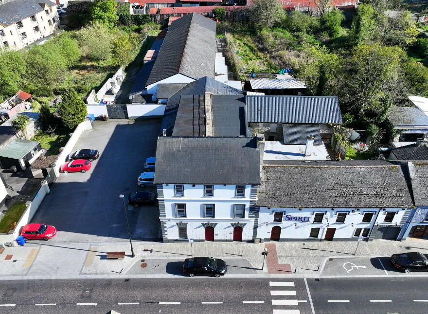 Clarkes Hotel, Nightclub And Spirit Bar, Main Street Upper, Mohill, N41W6R6