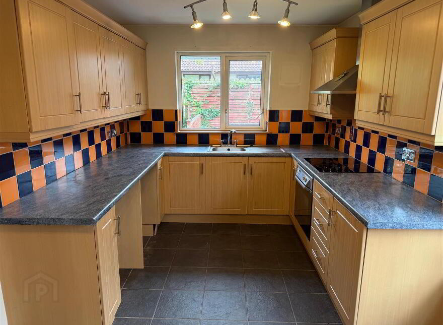 112 Meadowvale Park, Limavady, BT49 0SL