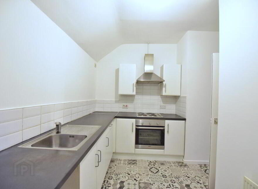 Flat 2, 48 Southwell Road, Bangor, BT20 3AQ