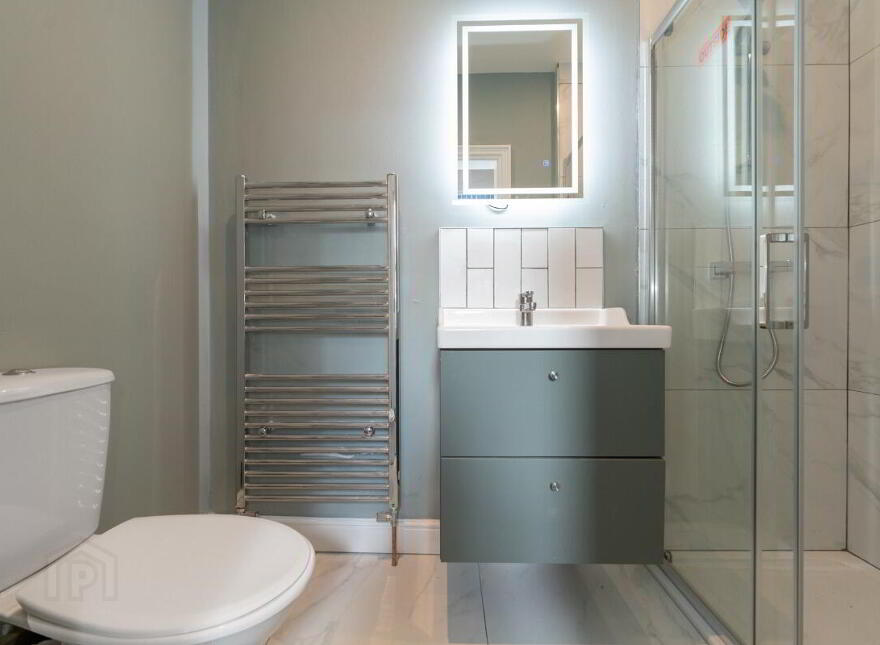 Apt 4, 17 Camden Street, Belfast, BT9 6AT