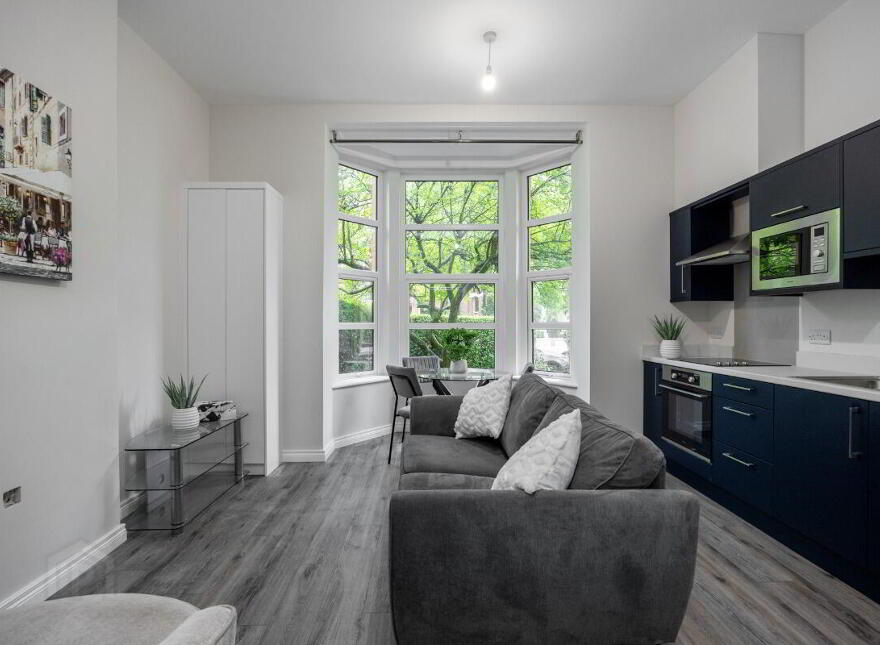 Apartment 2 24 Wellington Park, Belfast, BT9 6DL