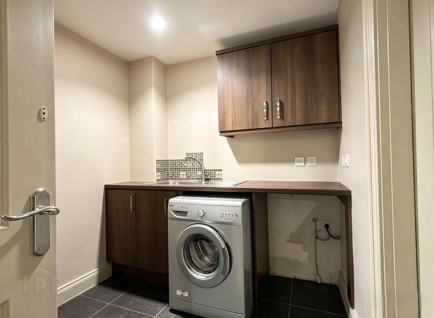 8 Mill Valley Place, Belfast, BT14 8FX