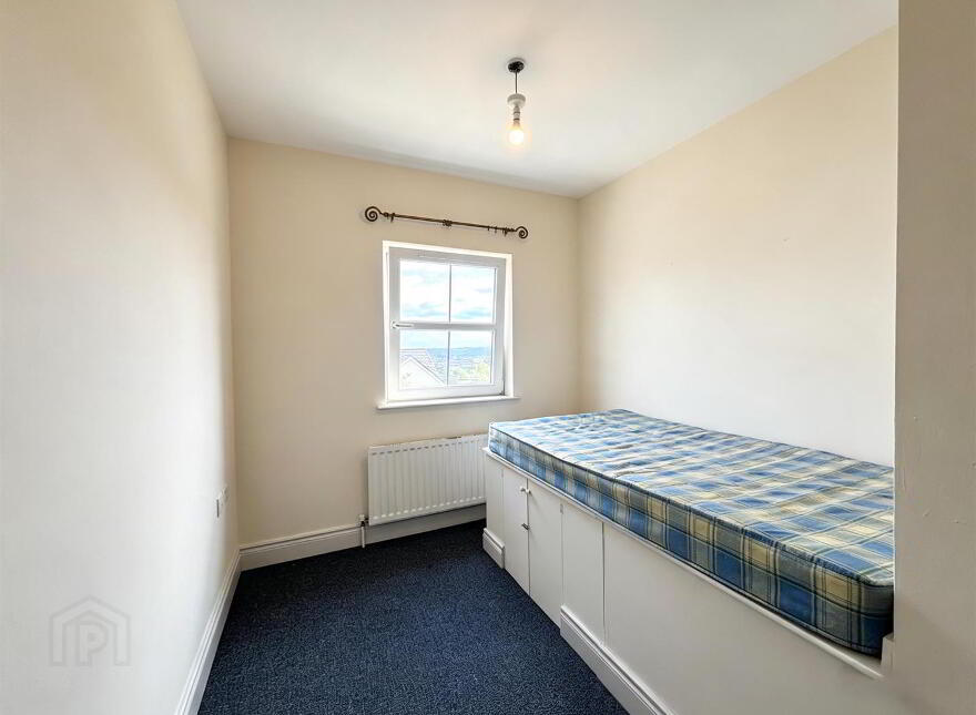 8 Mill Valley Place, Belfast, BT14 8FX