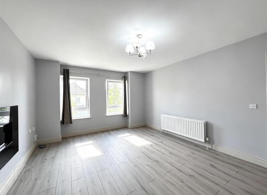 8 Mill Valley Place, Belfast, BT14 8FX