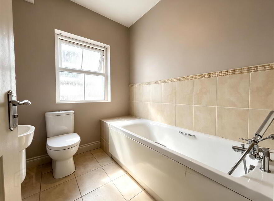 8 Mill Valley Place, Belfast, BT14 8FX