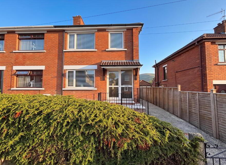 6 Mountainview Drive, Belfast, BT14 7GX