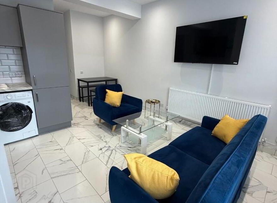 Newly Refurbished, 91A Ravenhill Road, Belfast, BT6 8DQ