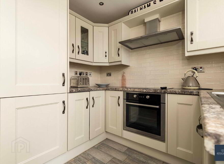 180 Ballyoran Park, Portadown, BT62 1JR