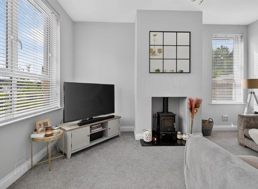 37 Wyncroft Gardens, Lisburn, BT28 2AU
