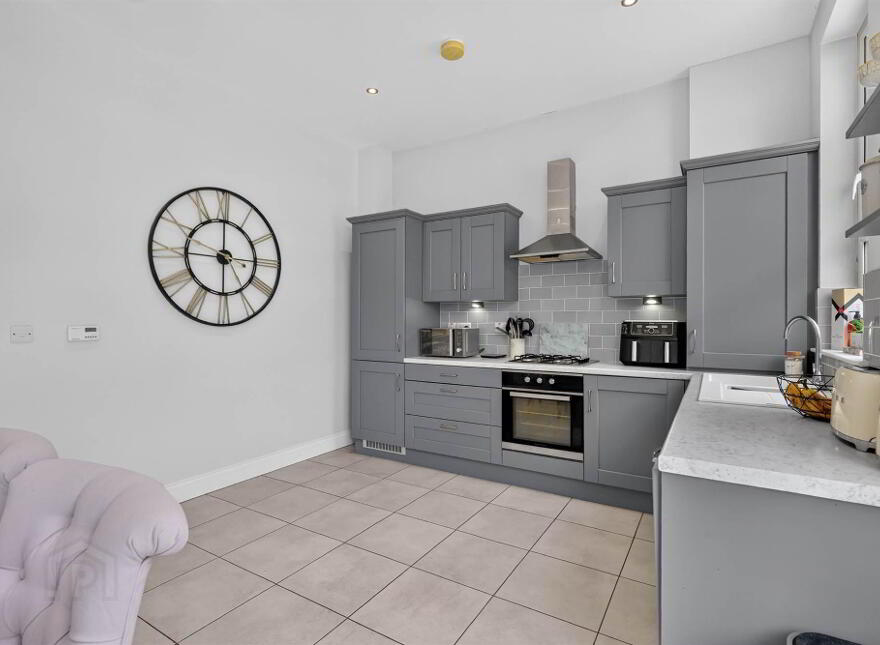 37 Wyncroft Gardens, Lisburn, BT28 2AU