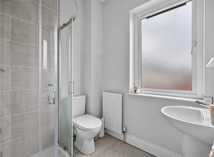 37 Wyncroft Gardens, Lisburn, BT28 2AU