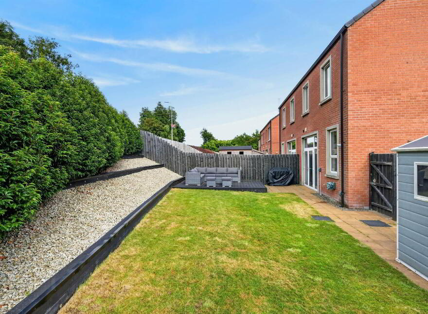 37 Wyncroft Gardens, Lisburn, BT28 2AU