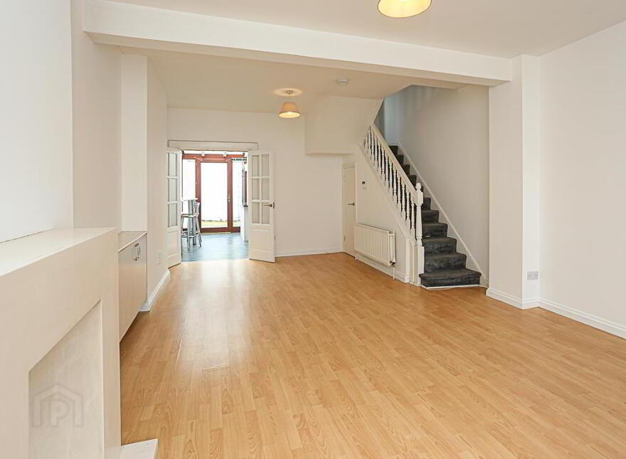 69 Downshire Road, Holywood, BT18 9LX